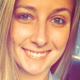 Nikki from Saint Pete Beach | Woman | 31 years old | Taurus