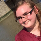 Anouk from Kapellen | Woman | 32 years old | Leo