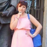 Iris from Madrid | Woman | 37 years old | Cancer