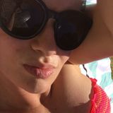 Fhsxvh from London | Woman | 34 years old | Pisces