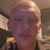 Eastonflock7Vi from Sioux Falls | Man | 22 years old | Cancer