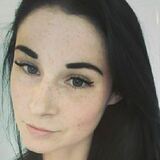 Layla from Seoul | Woman | 24 years old | Capricorn