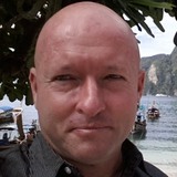 Darrenlindsaix from Melbourne | Man | 52 years old | Aries