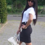 Alyn from Dordrecht | Woman | 43 years old | Aries