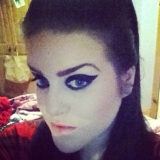 Chloe from Cill Chainnigh | Woman | 32 years old | Aries