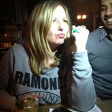 Susie from Burlington | Woman | 34 years old | Sagittarius