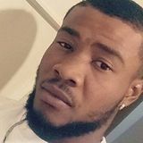Pm from Moline | Man | 33 years old | Aquarius